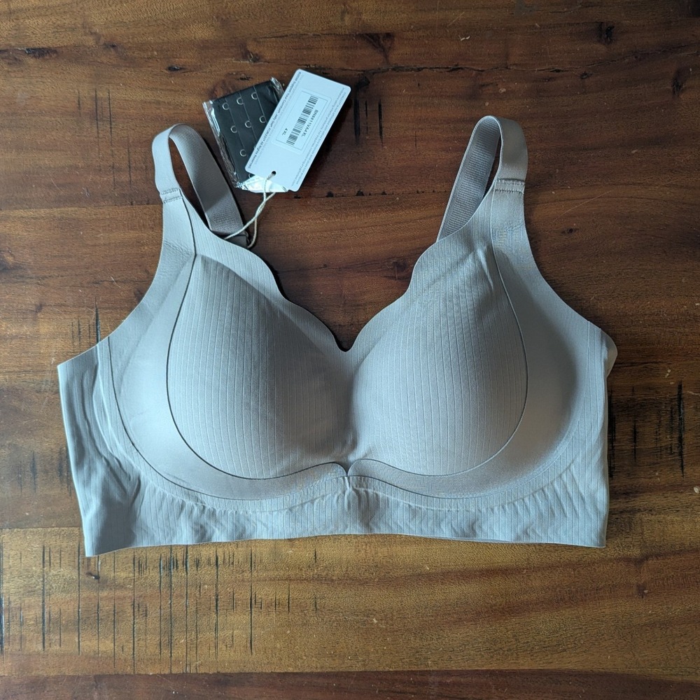 Forlest Wireless Ribbed Jelly Gel Bra Gray Plus Size 4XL BN8811VA Comfort NWT